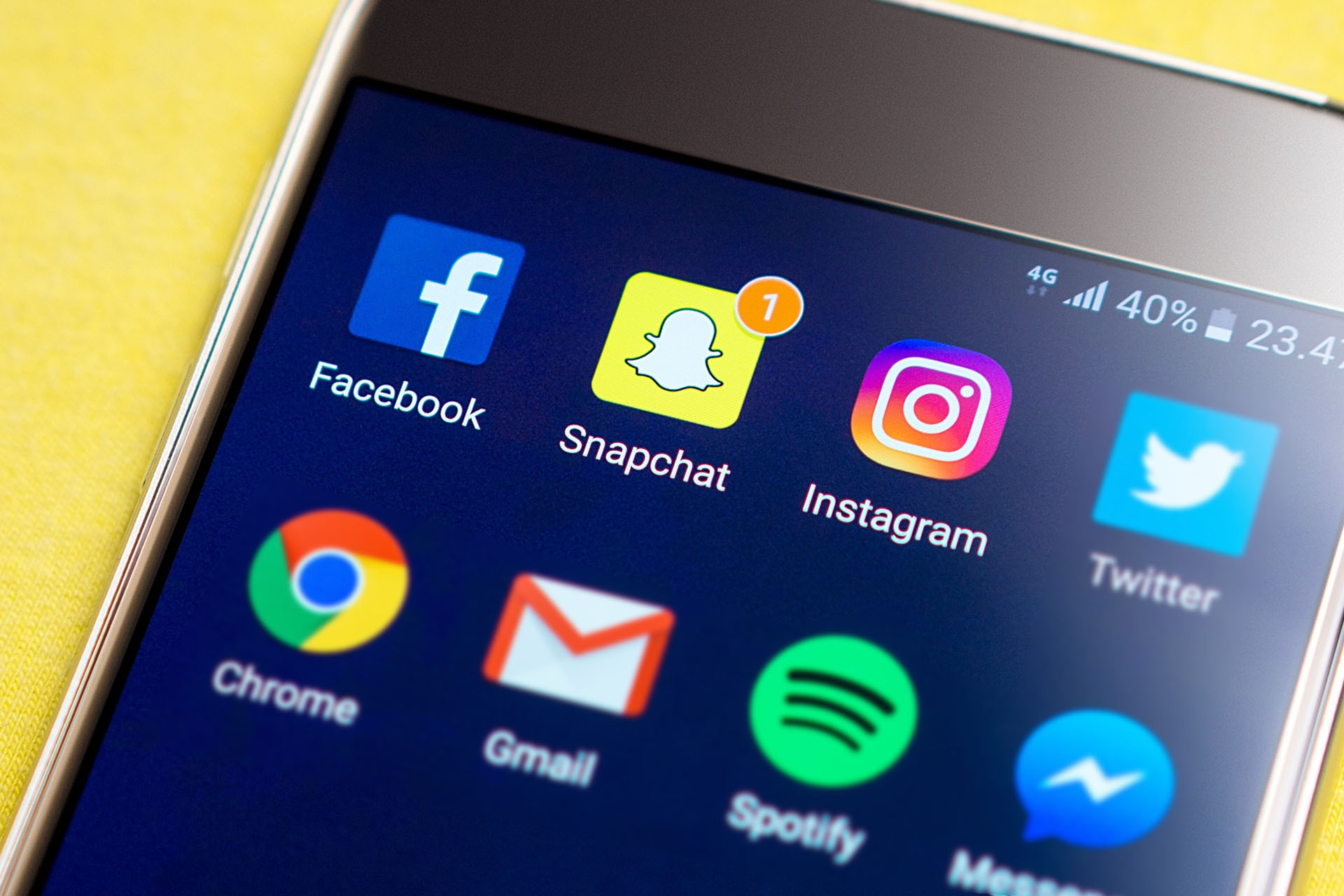 Facebook está perdiendo a su público adolescente contra Instagram y Snapchat