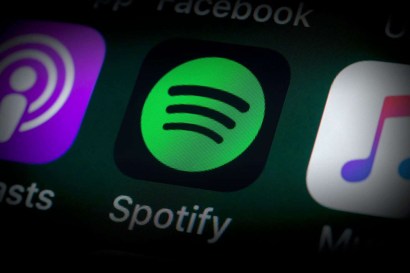 Spotify claims that live audio content is the next “History.”